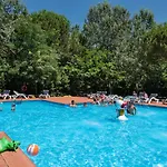 Ghiacci Vecchi Lägenhetshotell