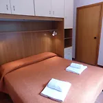 Ghiacci Vecchi Lägenhetshotell Venturina Terme