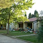 Ghiacci Vecchi Lägenhetshotell Venturina Terme