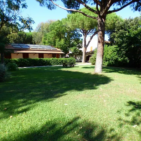 Ghiacci Vecchi Aparthotel 3*
