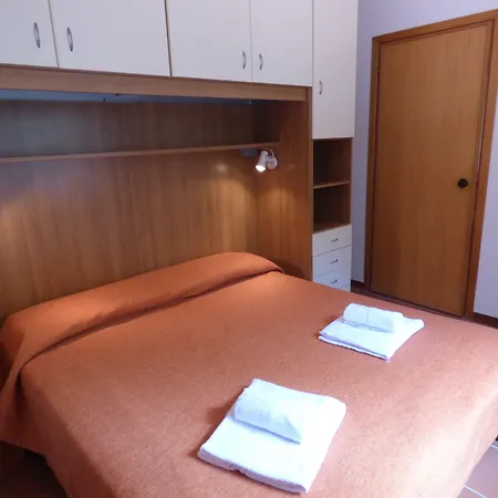 Ghiacci Vecchi Aparthotel Venturina Terme