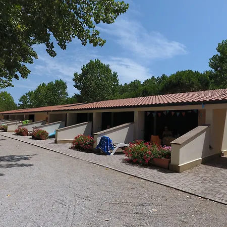 Ghiacci Vecchi Aparthotel Venturina Terme