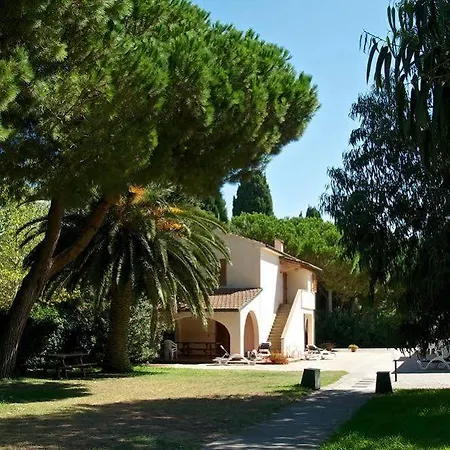 Ghiacci Vecchi Aparthotel 3*